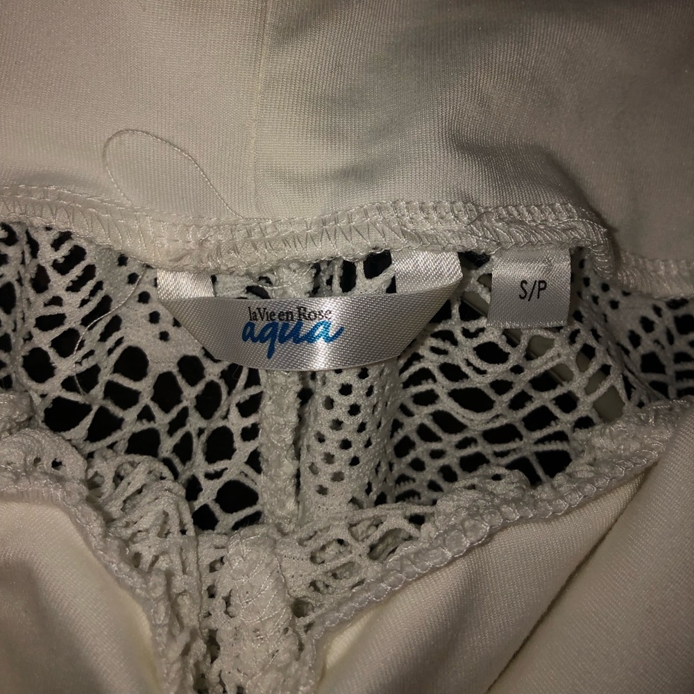 SWIMSUIT COVERUP SHORTS - Picture 3 of 3